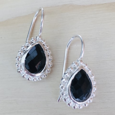 oh173-facettierter-schwarzer-spinell-13×10-mm