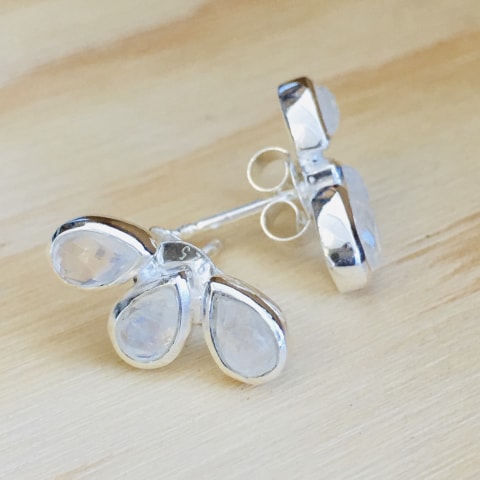 oh214-facettierter-regenbogen-mondstein-16×8-mm