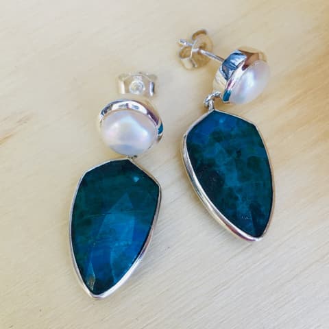 oh243-facettierter-chrysocoll-suesswasserperle-35×13-mm