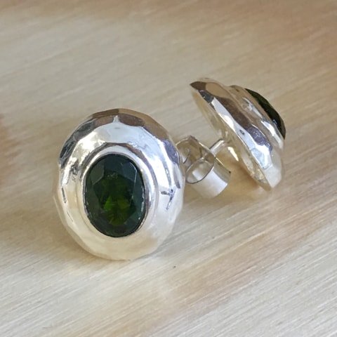 oh278-facettierter-chromdiopsid-13×11-mm