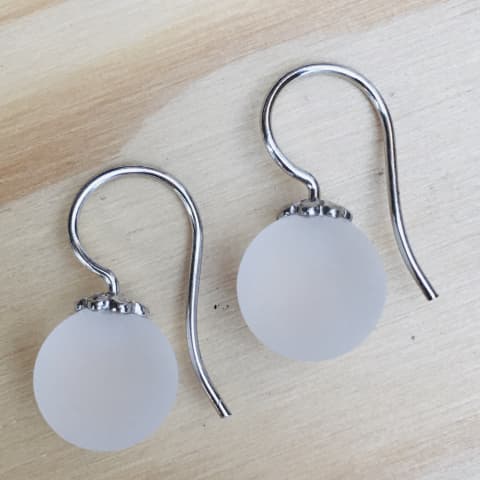 oh29-bergkristall-matt-silber-rhodiniert-10-mm