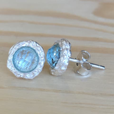 oh312-facettierter-blauer-topas-silber-matt-9-mm