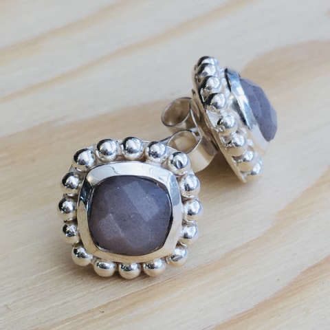 oh342-facettierter-chocolate-mondstein-11×11-mm