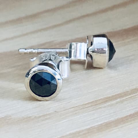 oh363-facettierter-schwarzer-diamant-5-mm
