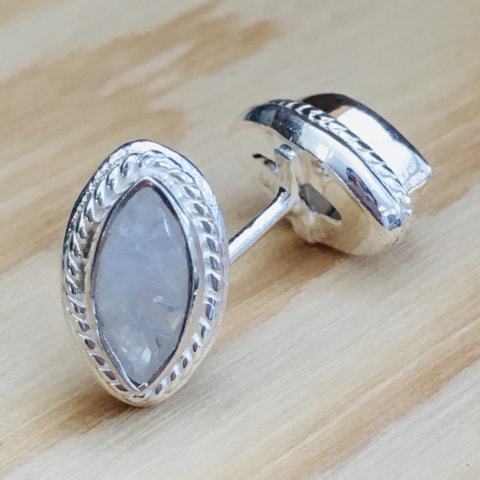 oh406-facettierter-regenbogen-mondstein-10×7-mm