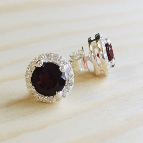 oh675-facettierter-granat-mit-zirkonia-88-mm