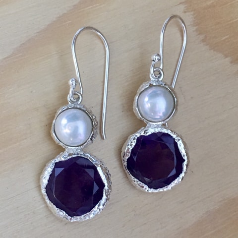 oh73-silber-facettierter-amethyst-mit-suesswasserperle-21×13-mm