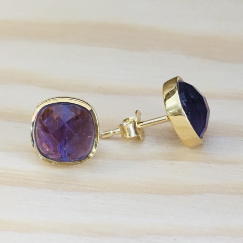 oh747-facettierter-amethyst-silber-vergoldet-9×9-mm