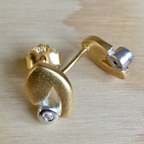 oh760-silber-vergoldet-matt-zirkonia-10×7-mm