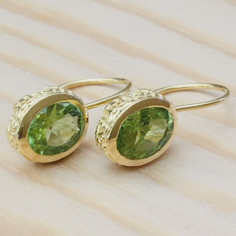 oh799-facettierter-peridot-silber-vergoldet-12×10-mm