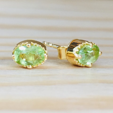 oh846-facettierter-peridot-silber-vergoldet-7×5-mm
