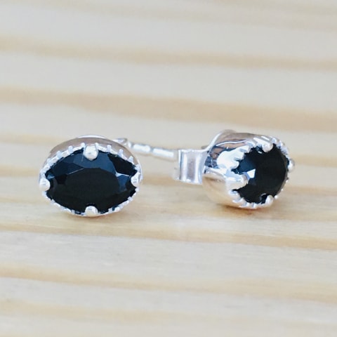 oh846-facettierter-schwarzer-spinell-7×5-mm