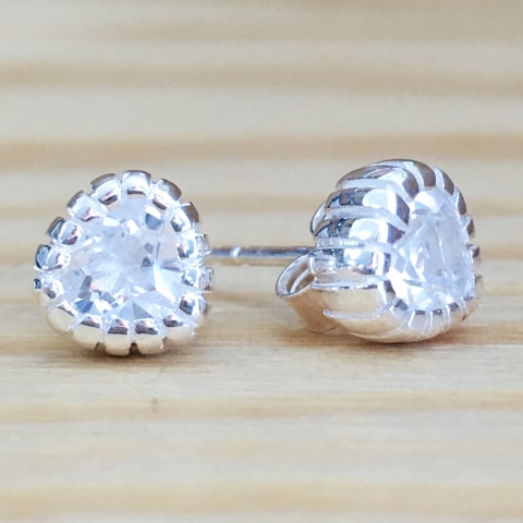 oh849-herz-facettierter-bergkristall-7×7-mm