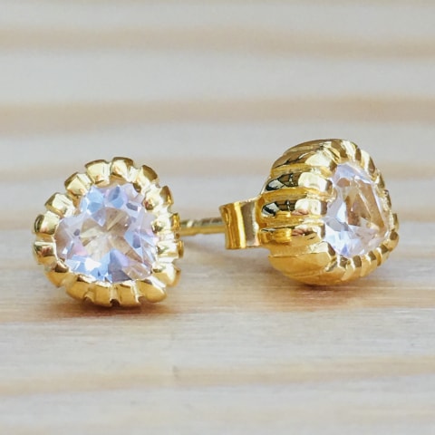oh849-herz-facettierter-bergkristall-silber-vergoldet-7×7-mm