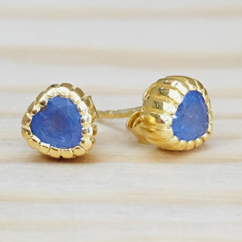 oh849-herz-facettierter-tansanit-silber-vergoldet-7×7-mm