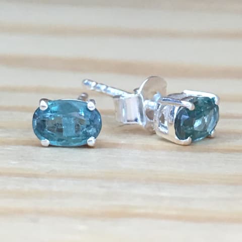 oh856-facettierter-gruener-kyanit-6×4-mm