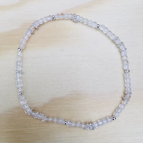 ab117-silber-facettierter-wuerfel-bergkristall-ca-2-mm.jpg