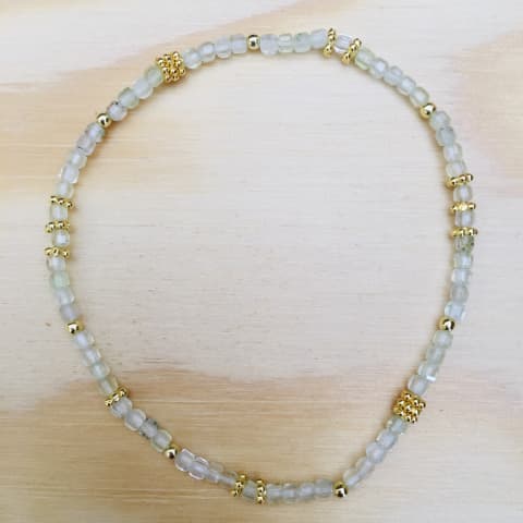 ab117-silber-vergoldet-facettierter-wuerfel-prehnit-ca-2-mm.jpg