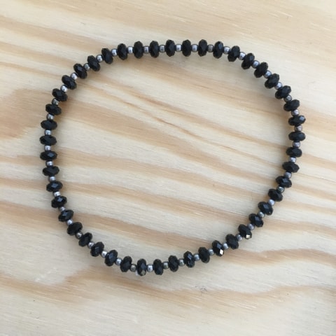 ab26-facettierte-linsen-onyx-ca-4-mm-silber.jpg