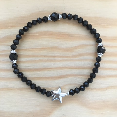ab54-facettierter-onyx-4-mm-6-mm-stern-silber.jpg