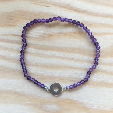 ab68-facettierter-amethyst-3-mm-herz-10-mm-silber-rhodiniert.jpg
