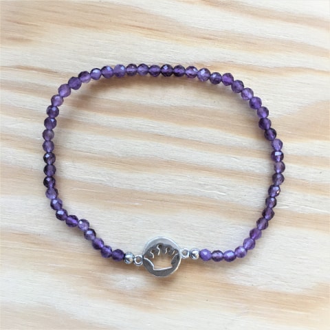 ab68-facettierter-amethyst-3-mm-krone-10-mm-silber-rhodiniert.jpg