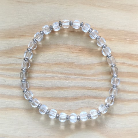 ab74-facettierte-wuerfel-bergkristall-ca-4-mm-silber-rhodiniert.jpg