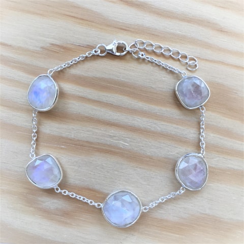 ab86-facettierter-regenbogen-mondstein-ca-12-mm.jpg