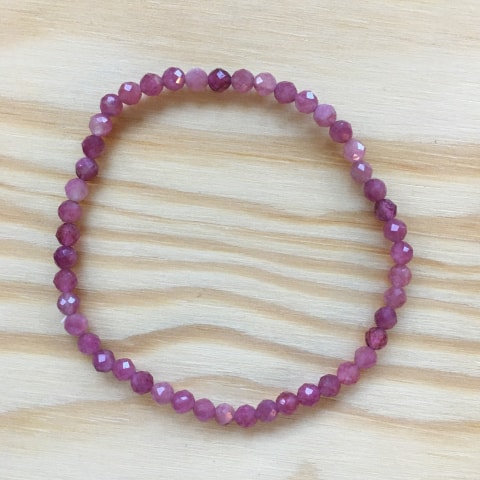abe11-facettierter-rosa-turmalin.jpg
