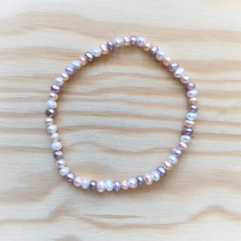 abp12-suesswasserperle-gemischt-elast-armband-ca-4-mm.jpg