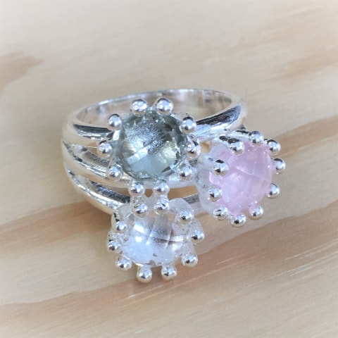 r110-facettierter-bergkristall-rosenquarz-gruener-amethyst.jpg