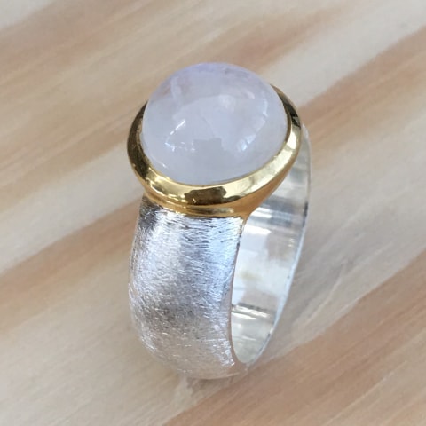 r136-regenbogen-mondstein-silber-matt-vergoldet.jpg