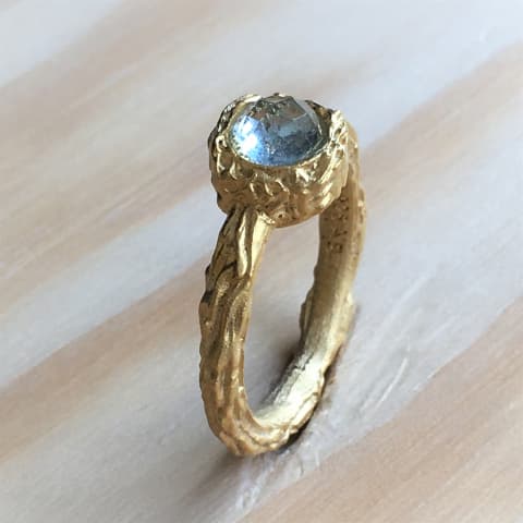 r149-facettierter-blauer-topas-silber-vergoldet-matt.jpg