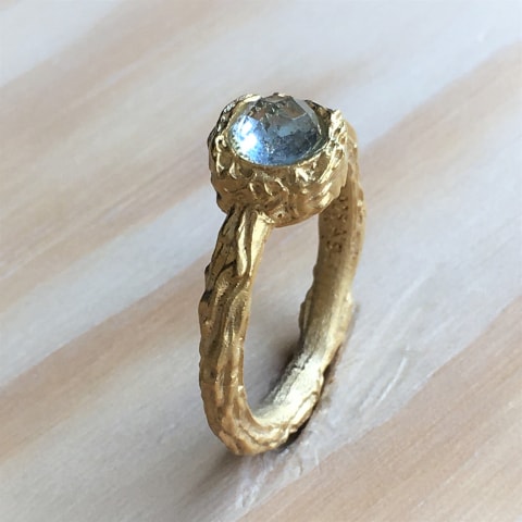 r149-facettierter-blauer-topas-silber-vergoldet-matt.jpg