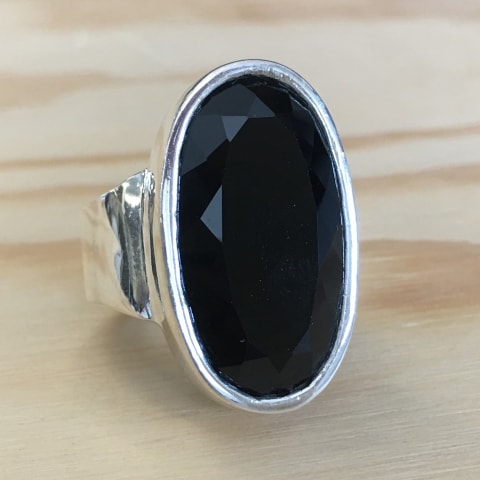 r3-onyx.jpg