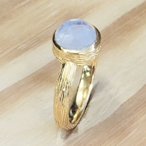 r327-facettierter-regenbogen-mondstein-silber-vergoldet-matt.jpg